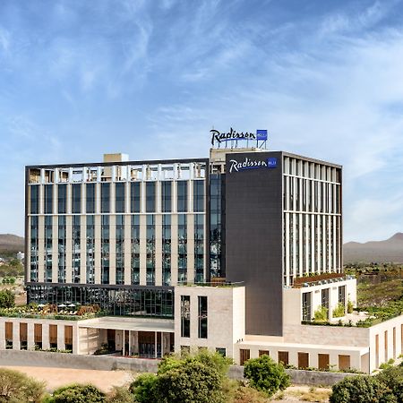 Radisson Blu Hotel & Spa, Nashik Εξωτερικό φωτογραφία
