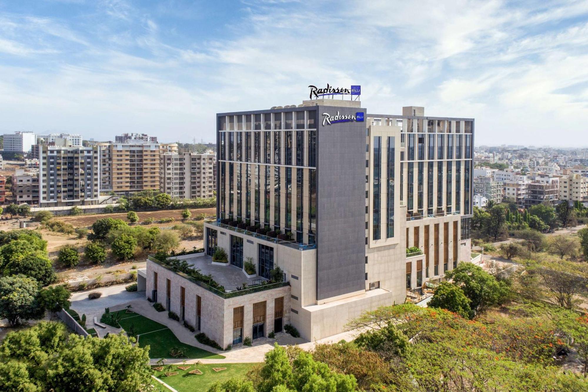 Radisson Blu Hotel & Spa, Nashik Εξωτερικό φωτογραφία