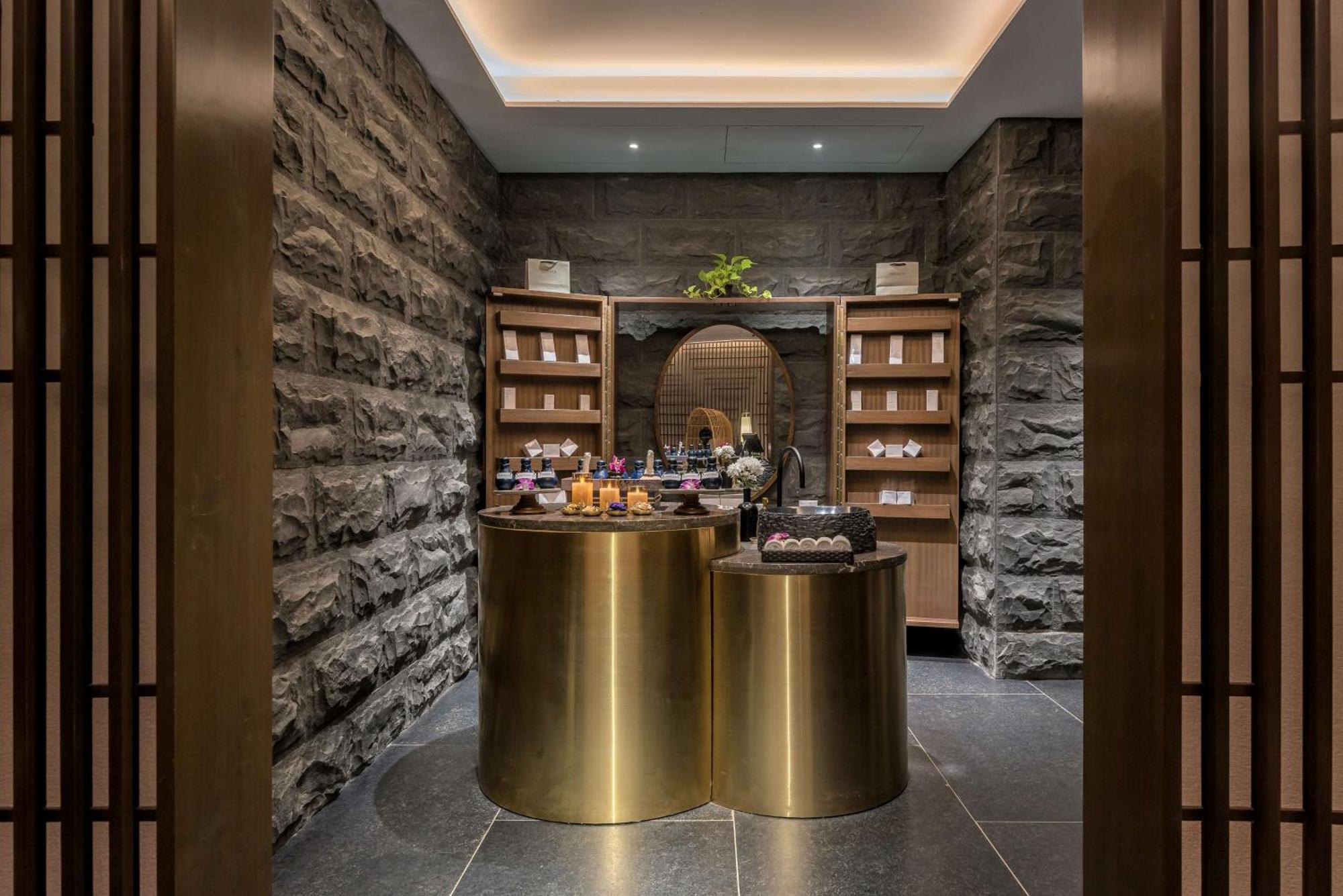 Radisson Blu Hotel & Spa, Nashik Εξωτερικό φωτογραφία
