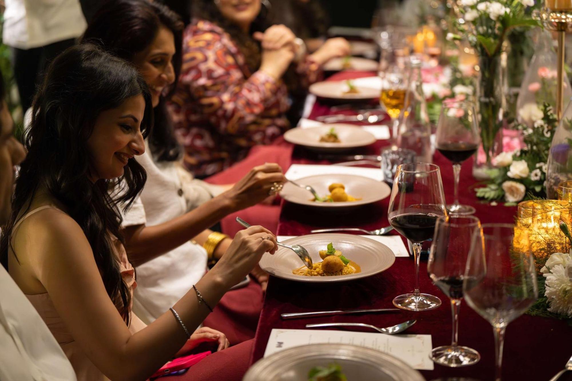 Radisson Blu Hotel & Spa, Nashik Εξωτερικό φωτογραφία